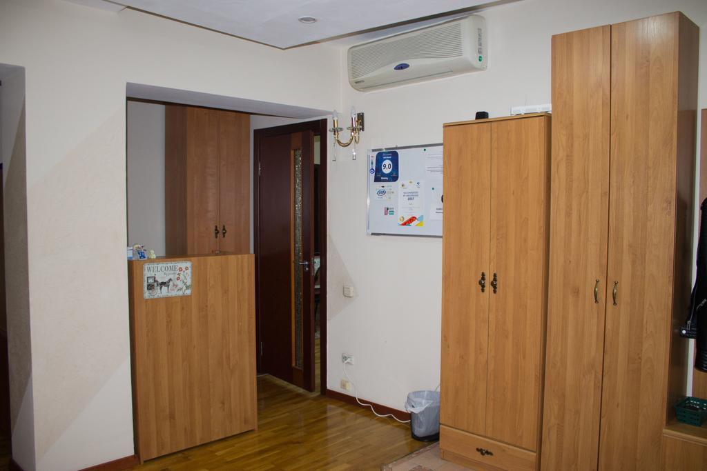 Ala Hostel Almaty Exterior foto